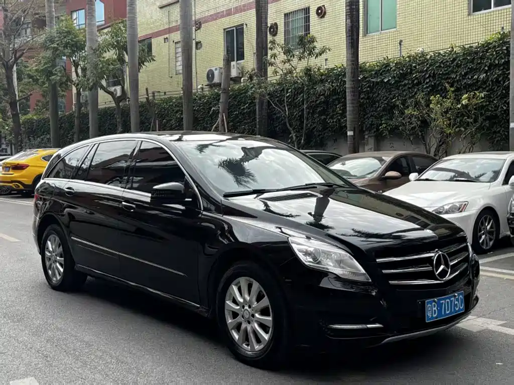 Mercedes-Benz R-Class 2016 — фото 25