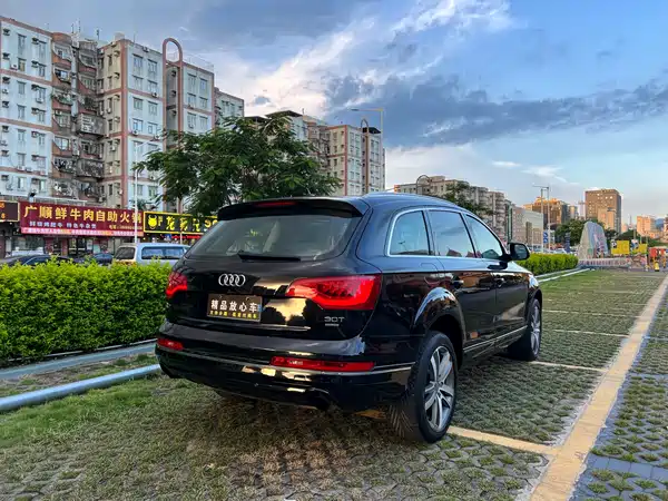 Audi Q7 2011
