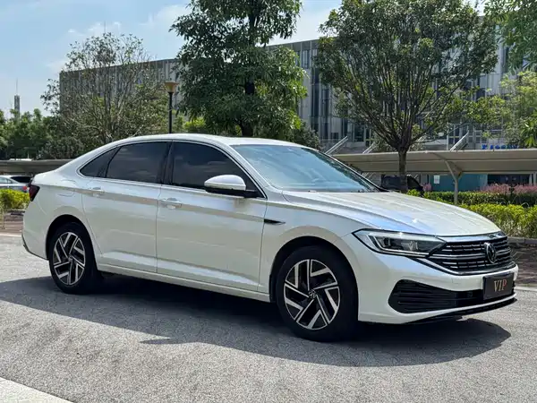 Volkswagen Sagitar 2024