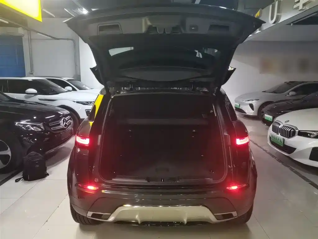 Land Rover Evoque 2021 — фото 19