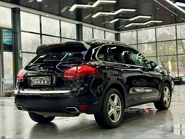 Porsche Cayenne 2014