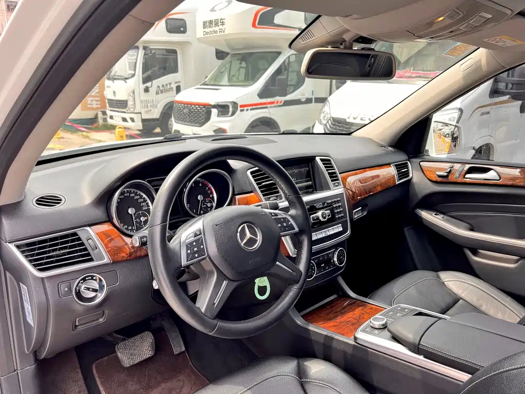 Mercedes-Benz M-Class 2015 — фото 5