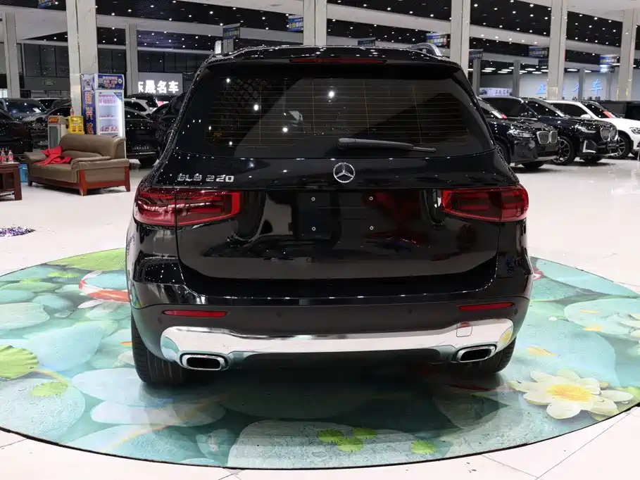 Mercedes-Benz GLB 2024
