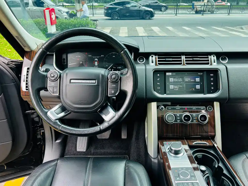Land Rover Range Rover 2017 — фото 15