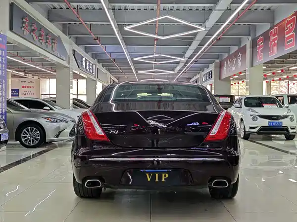 Jaguar XJ 2010