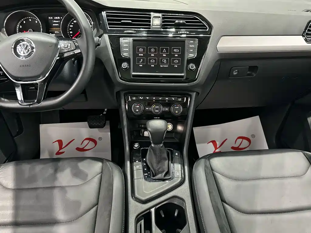 Volkswagen Tiguan L 2018 — фото 11