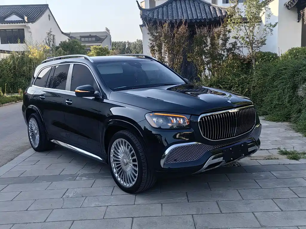 Mercedes-Benz GLS 2023 — фото 1