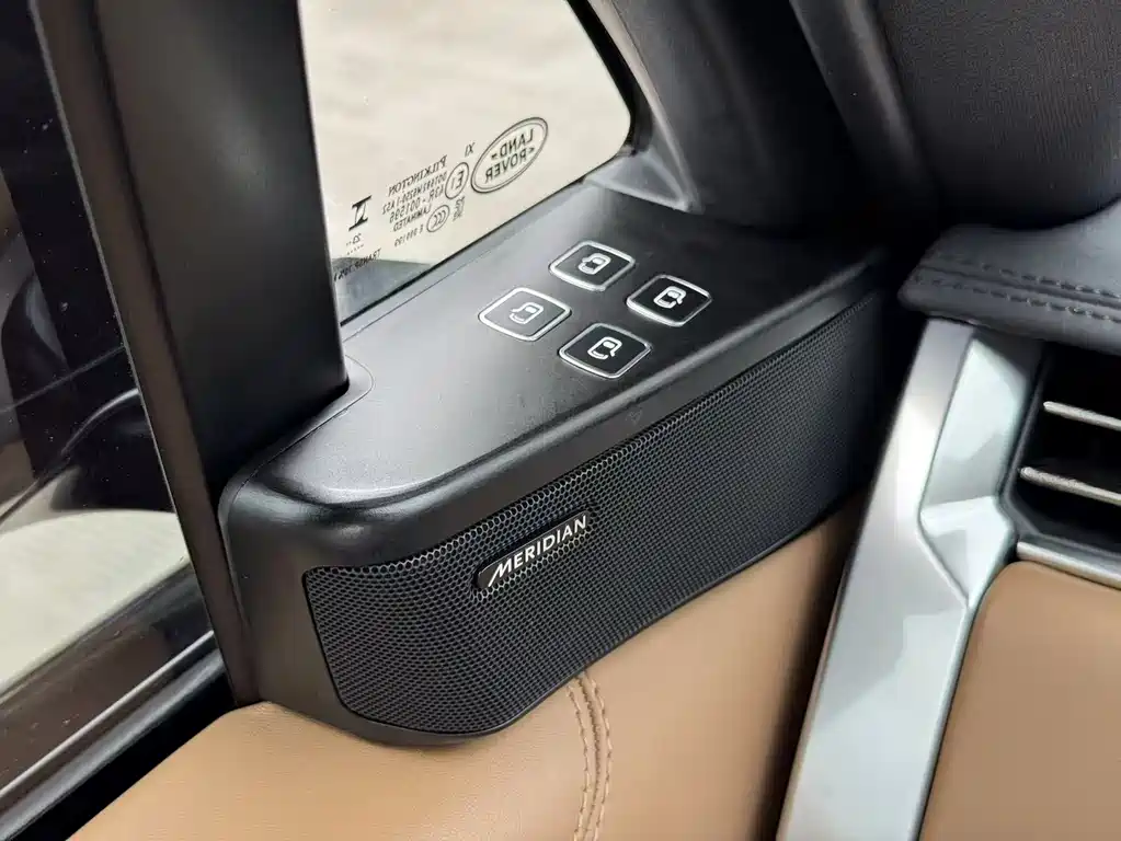 Land Rover Range Rover 2024 — фото 16