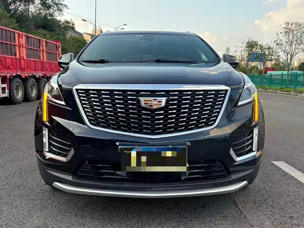 Cadillac XT5 2021 — фото 2