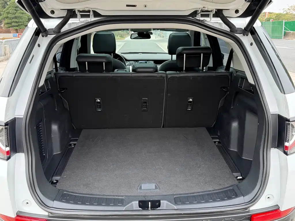Land Rover Discovery Sport 2018 — фото 18
