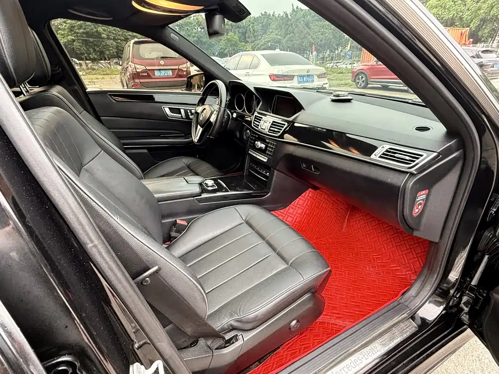 Mercedes-Benz E-Class 2015 — фото 10