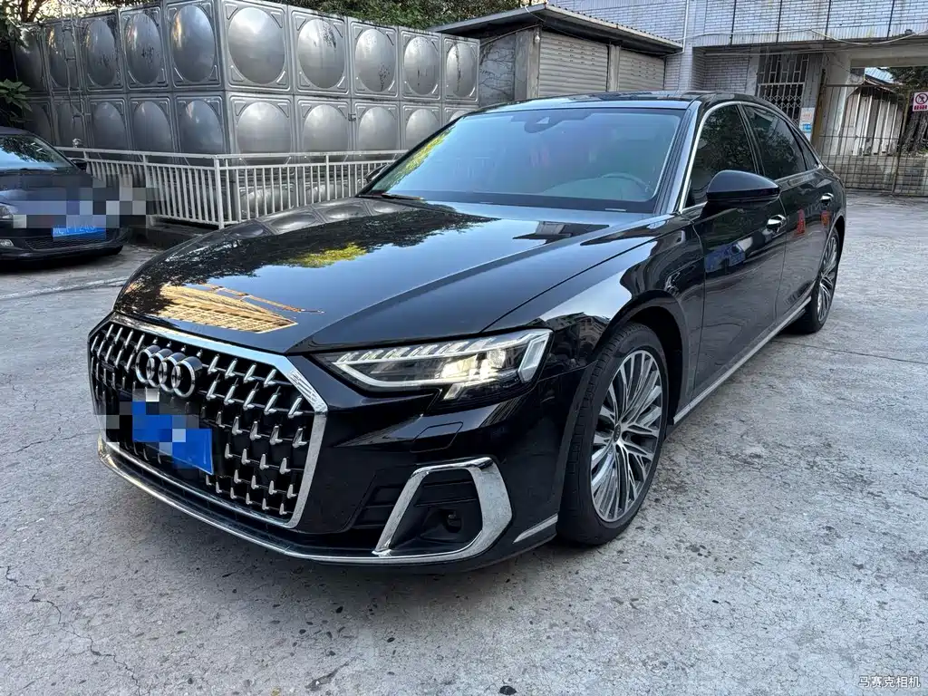 Audi A8 2024