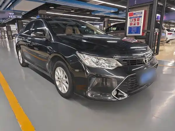 Toyota Camry 2016