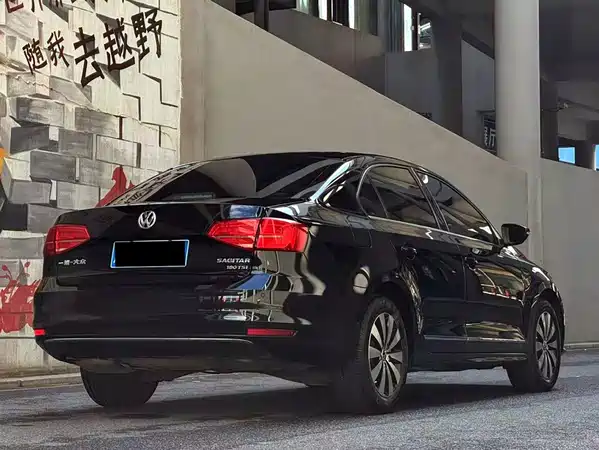 Volkswagen Sagitar 2017