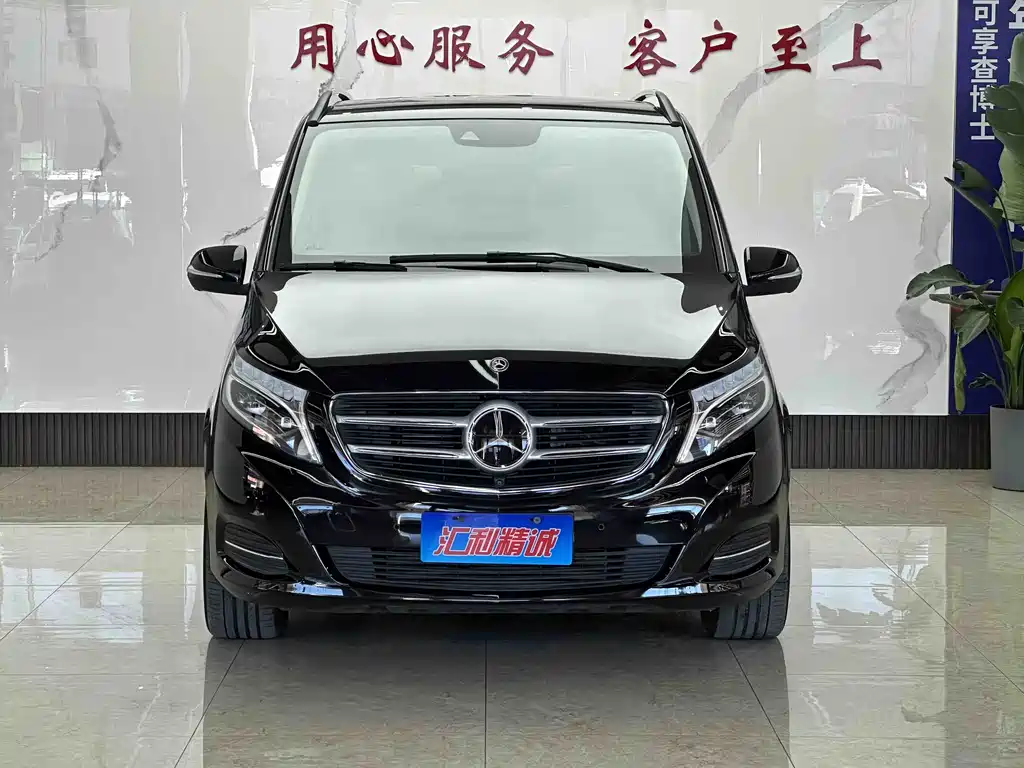 Mercedes-Benz V-Class 2017 — фото 2