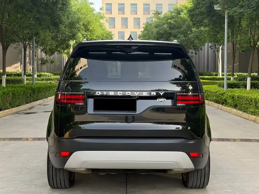 Land Rover Discovery 2024 — фото 15