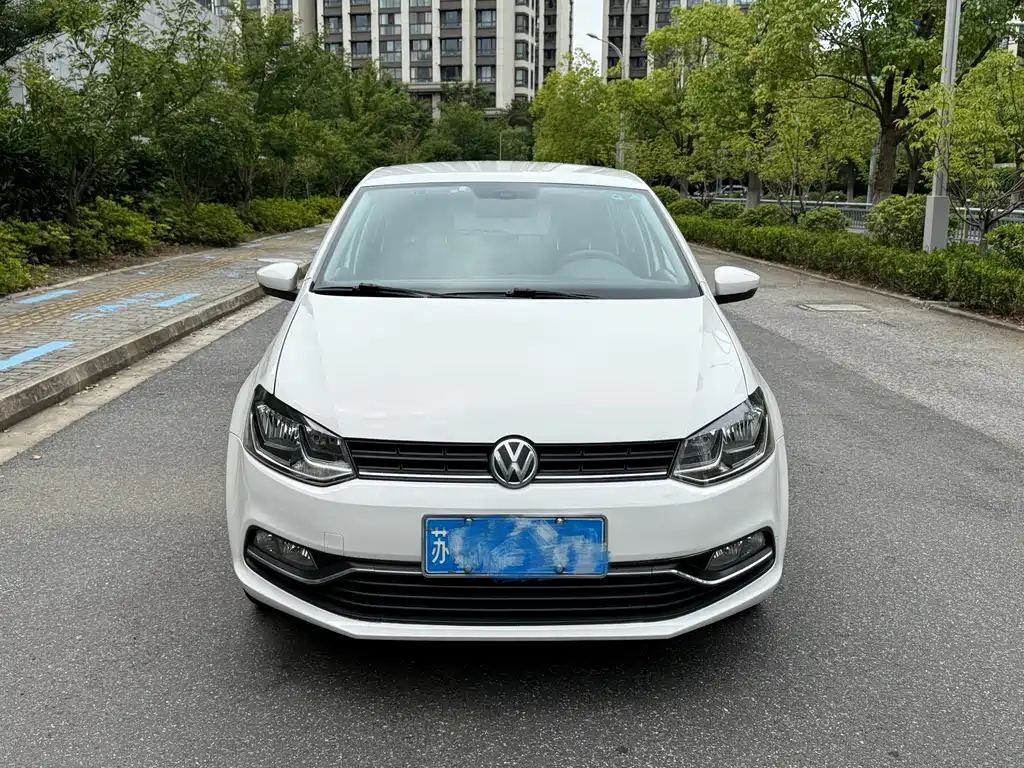 Volkswagen Polo 2015