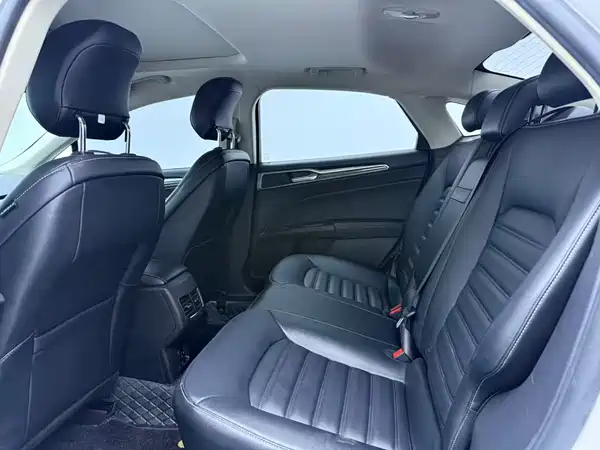Ford Mondeo 2022