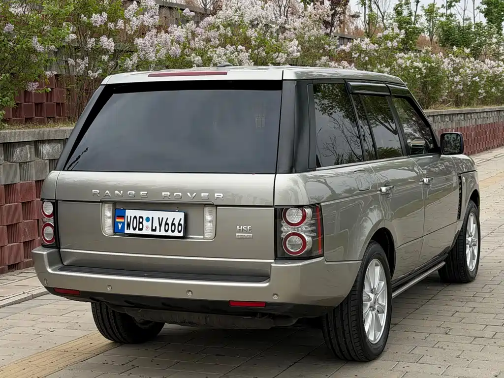 Land Rover Range Rover 2011 — фото 4