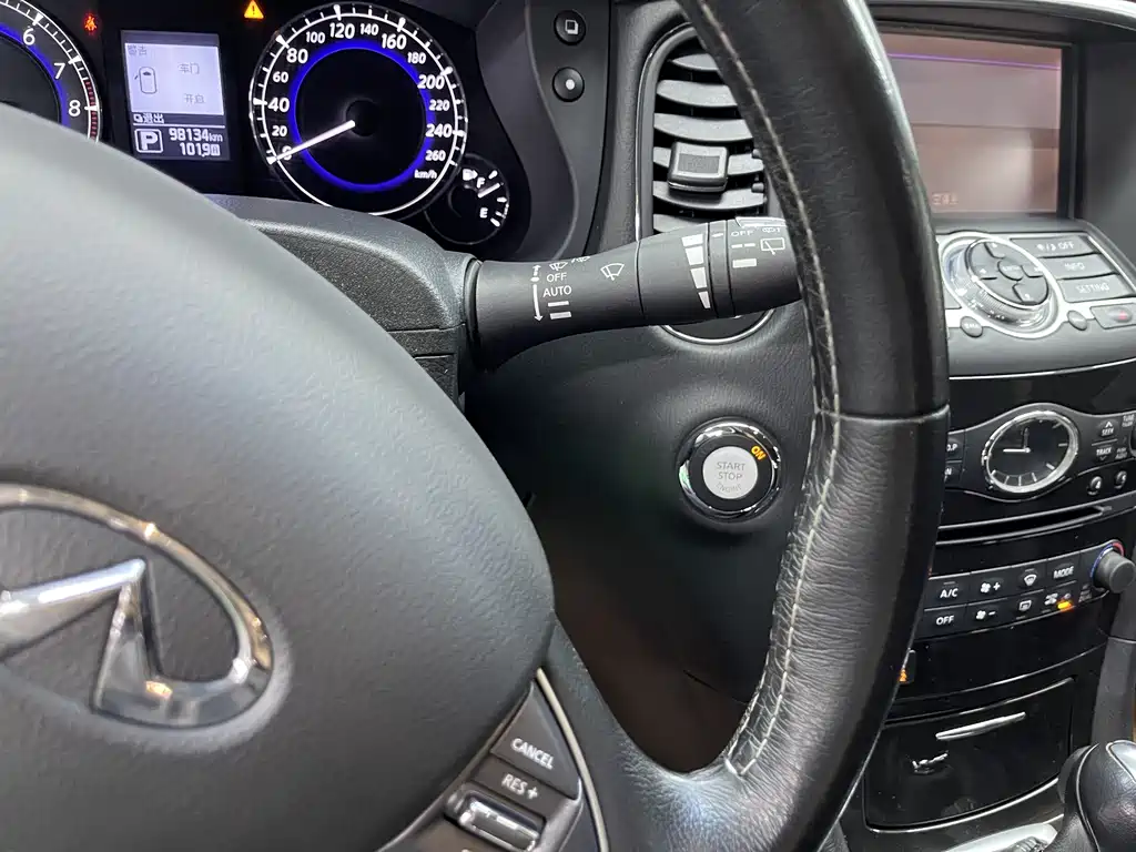 Infiniti QX50 2017 — фото 14
