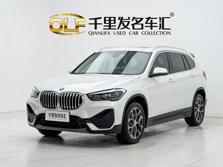 BMW X1 2021 — фото 1