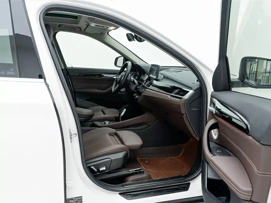 BMW X1 2021 — фото 18