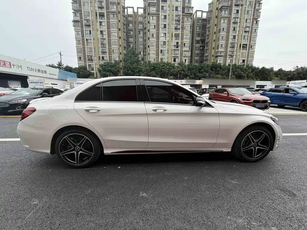 Mercedes-Benz C-Class 2020