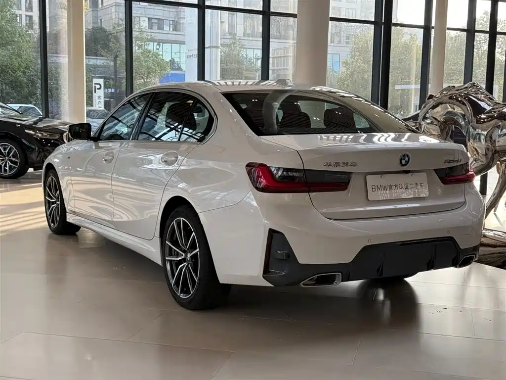 BMW 3 Series 2024