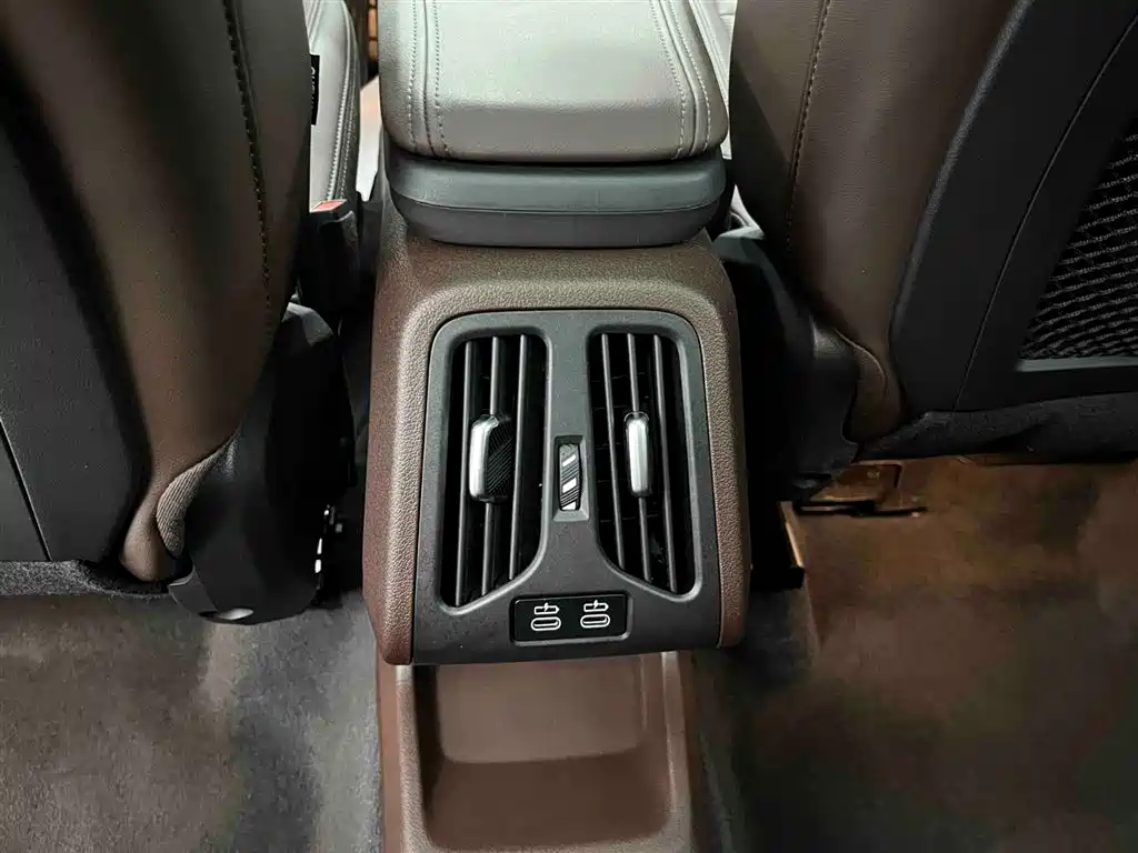 BMW X1 2023 — фото 13