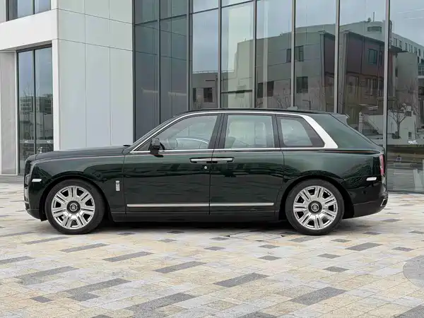Rolls-Royce Cullinan 2022
