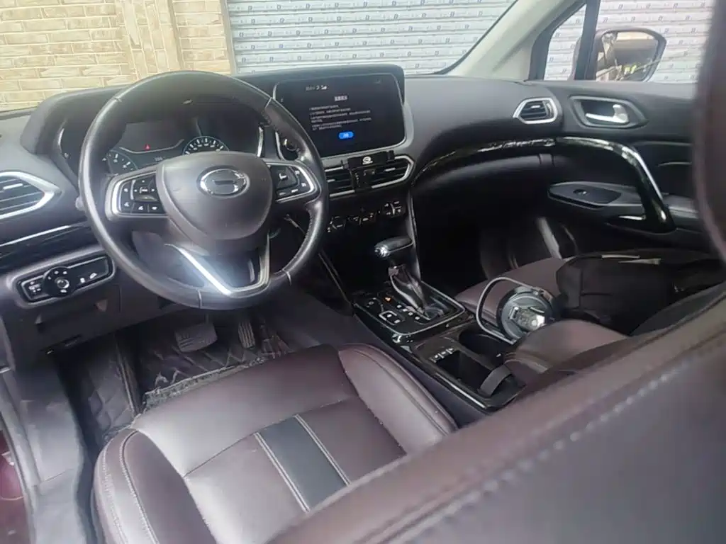 GAC Trumpchi GS4 2018 — фото 10