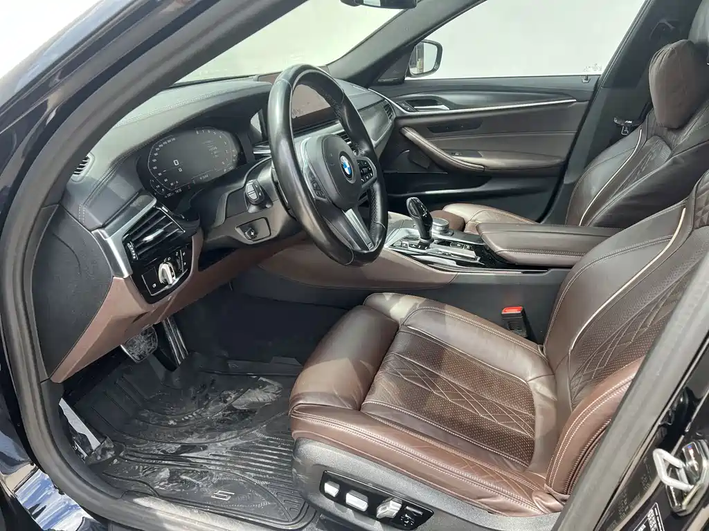 BMW 5 Series 2021