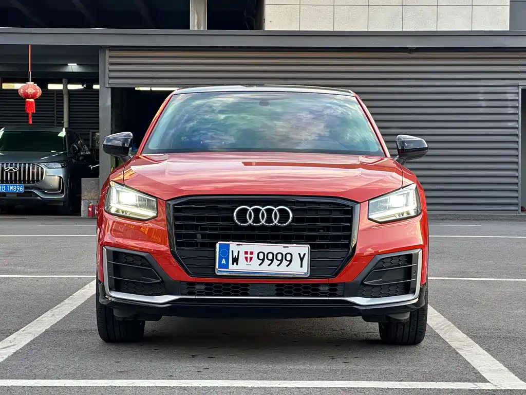Audi Q2L 2021 — фото 2