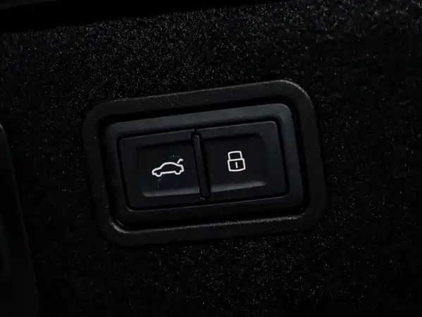 Audi A8 2022
