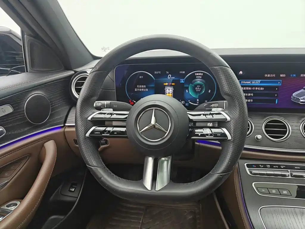 Mercedes-Benz E-Class 2021 — фото 12