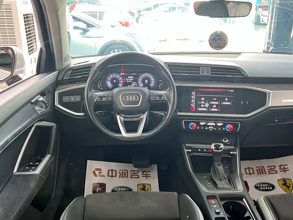 Audi Q3 2020 — фото 10