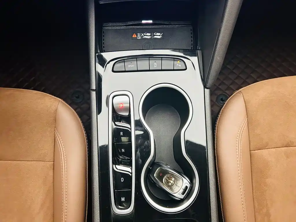 Buick Regal 2023 — фото 16