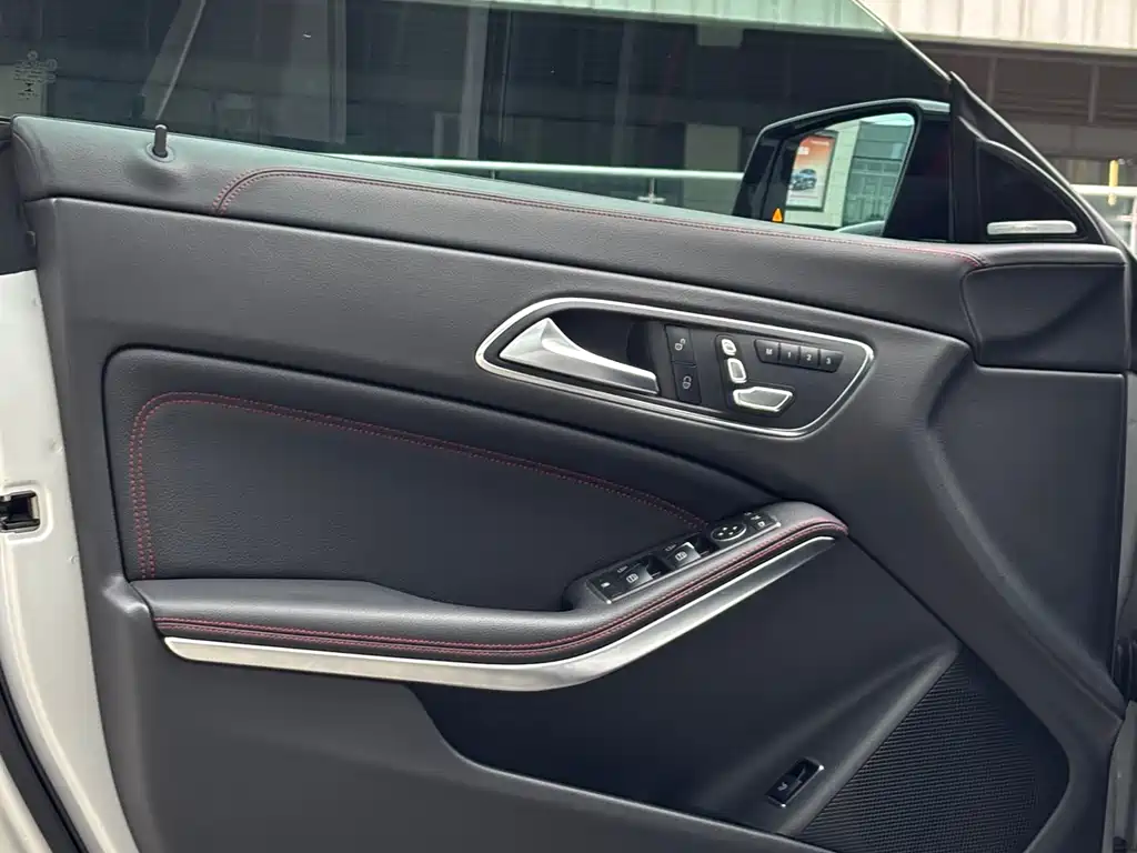 Mercedes-Benz CLA AMG 2019 — фото 11