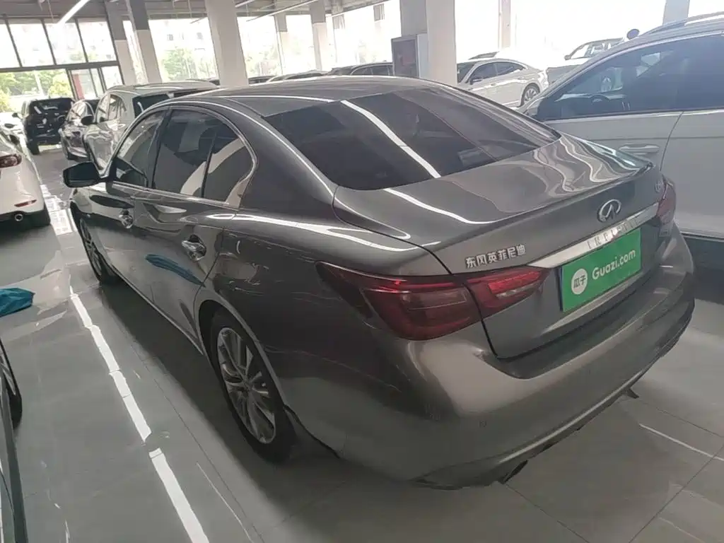 Infiniti Q50L 2021