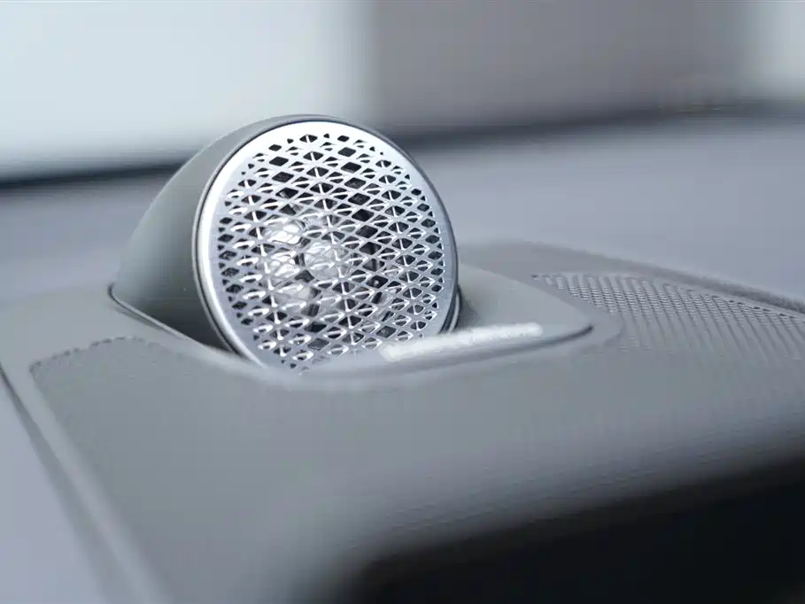 Volvo XC60 2025 — фото 12