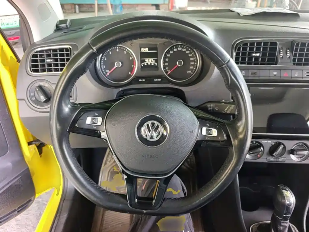 Volkswagen Polo 2018 — фото 11