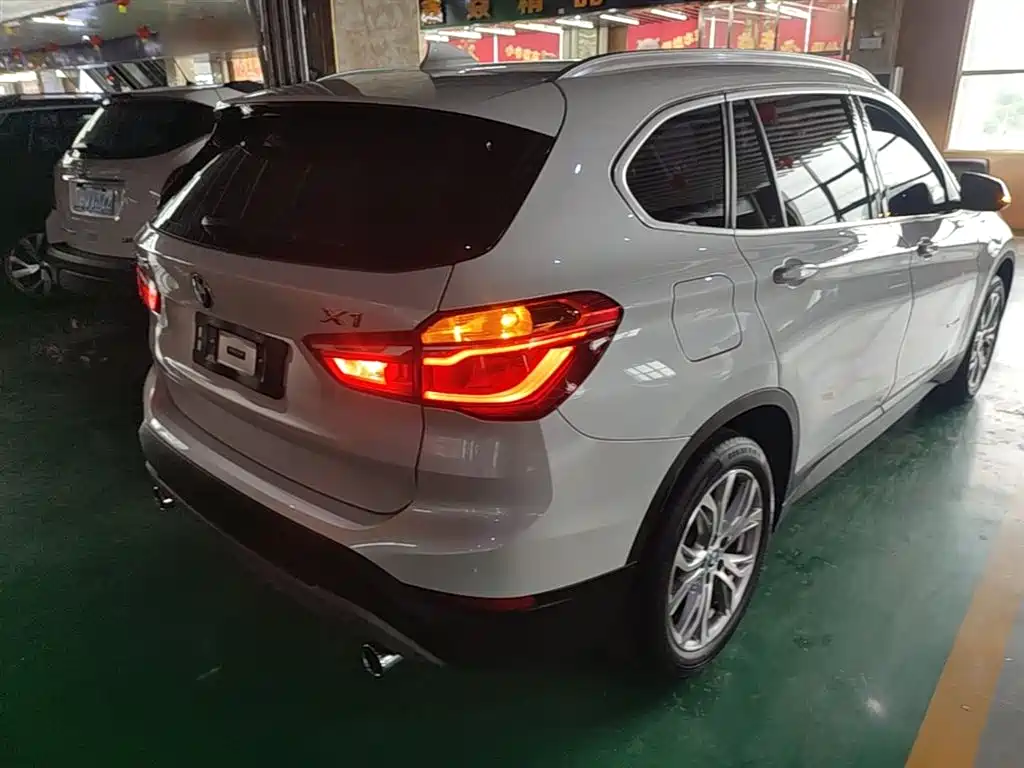 BMW X1 2018 — фото 7