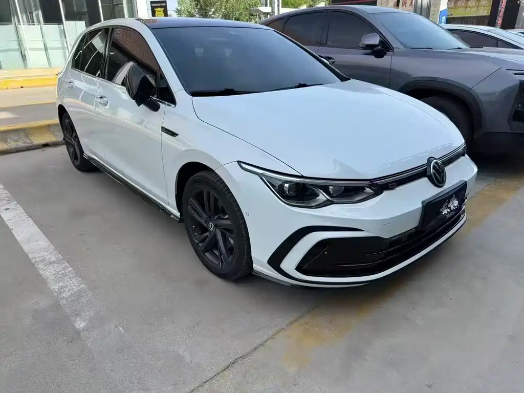 Volkswagen Golf 2023