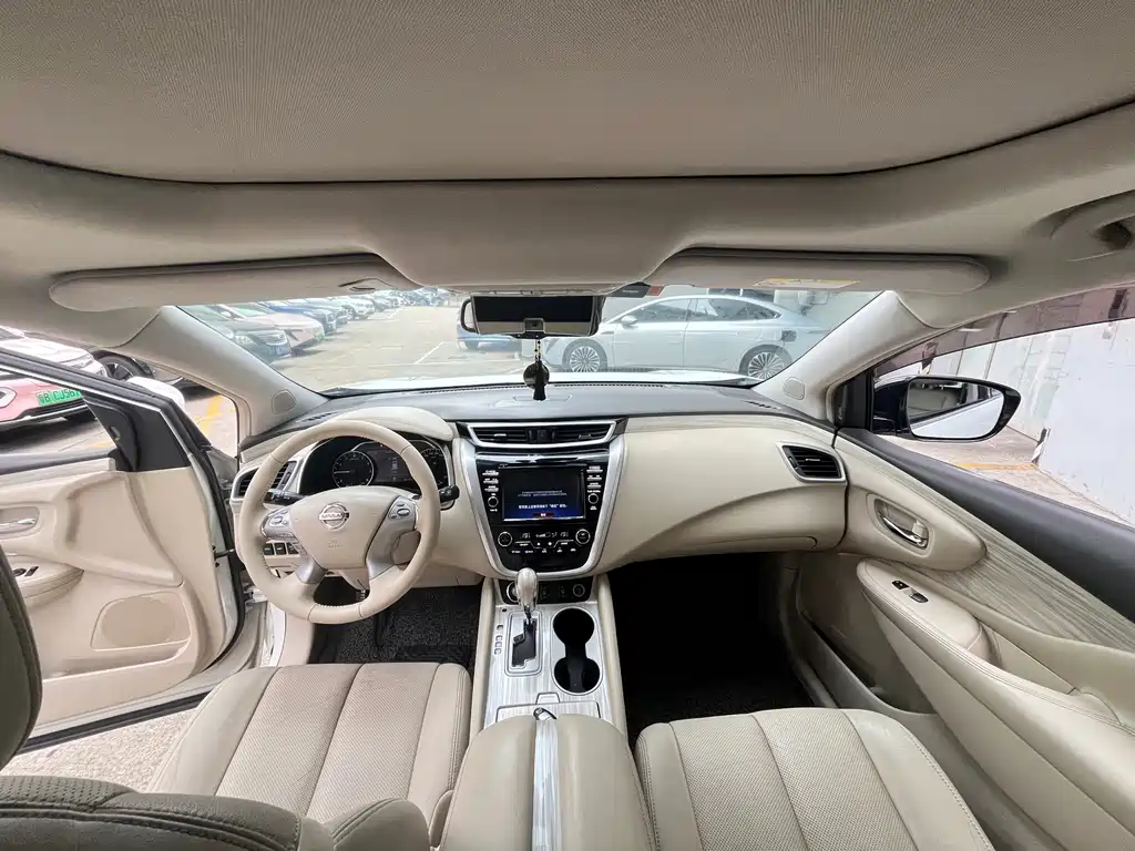 Nissan Murano 2015 — фото 10