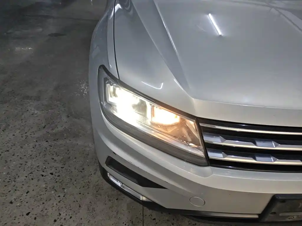 Volkswagen Tiguan L 2018 — фото 13