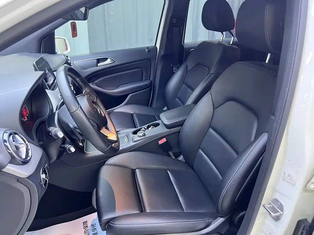 Mercedes-Benz B-Class 2018 — фото 11