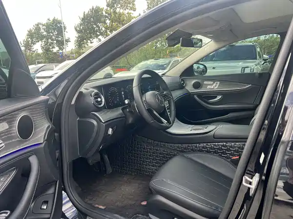 Mercedes-Benz E-Class 2021