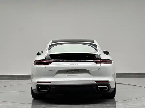 Porsche Panamera 2019