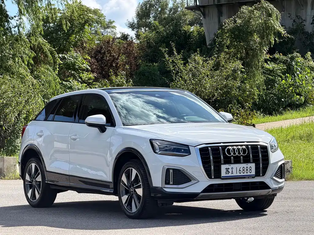 Audi Q2L 2022 — фото 3