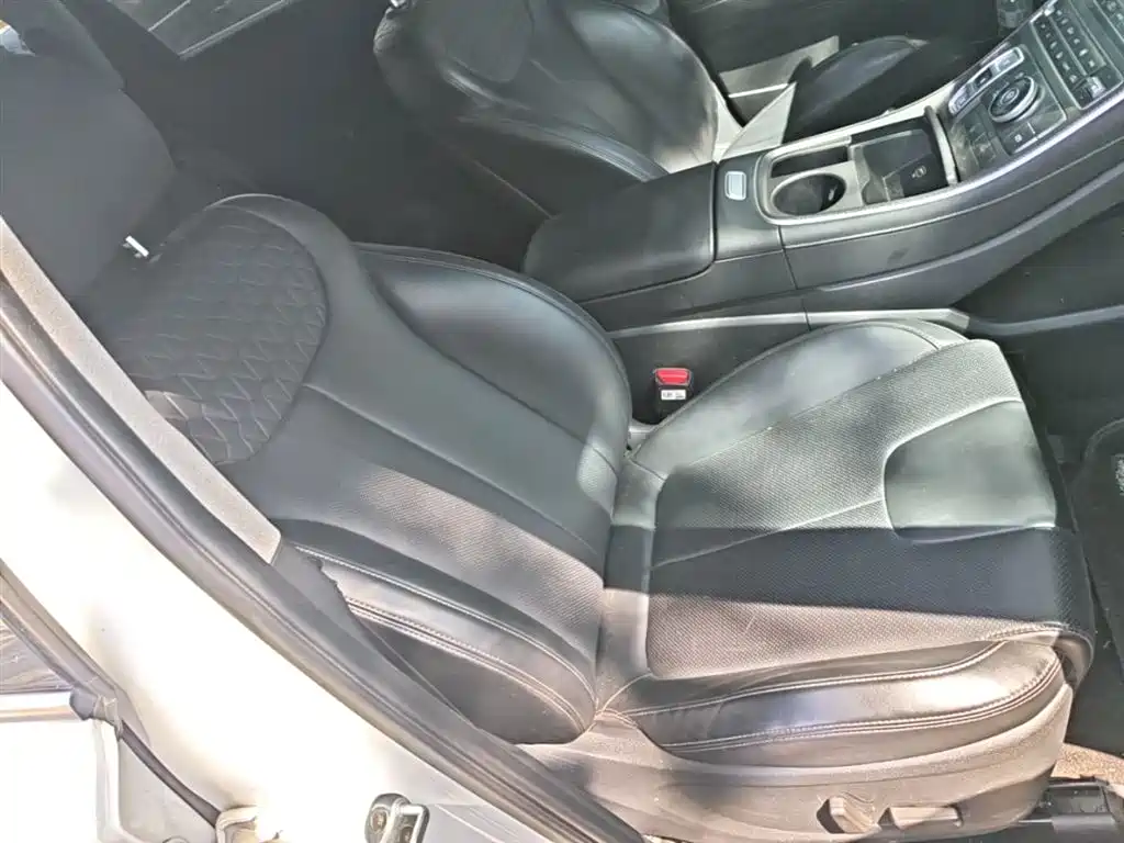 Hyundai Santa Fe 2023 — фото 25